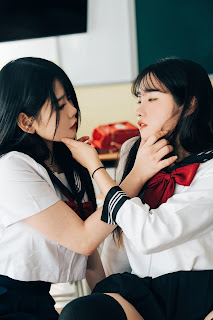 [Loozy] Zia (지아) x Sonson (손손) – Bitch Academy Hard