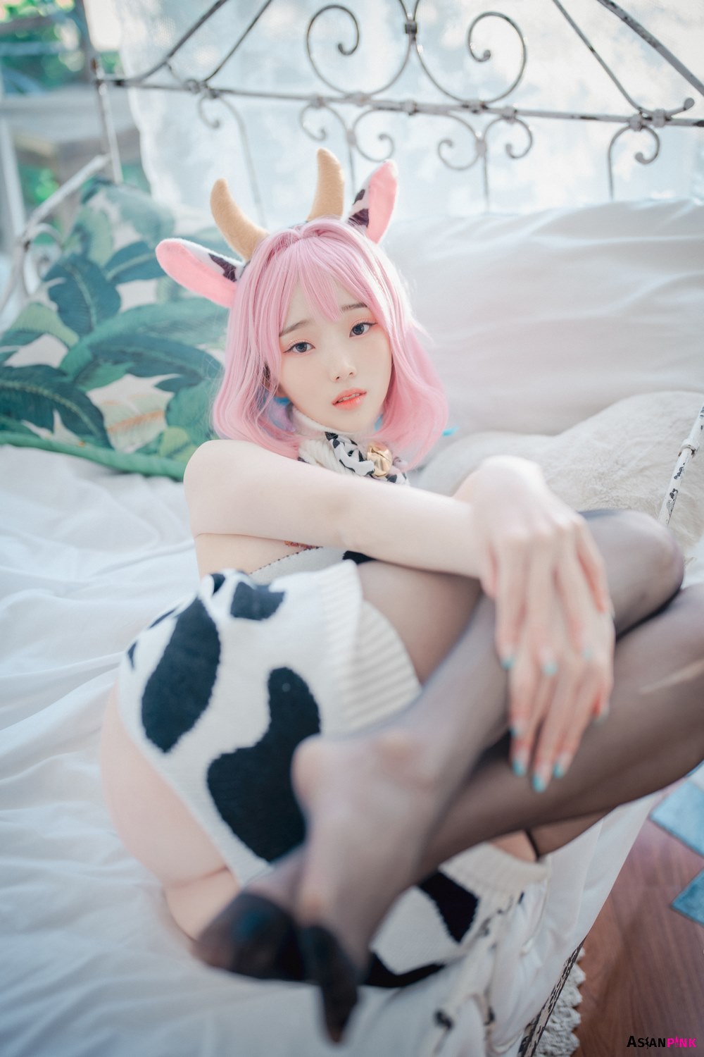 DJAWA Photo – Bambi (밤비) – Riamu’s Celebrating the Year of the Cow