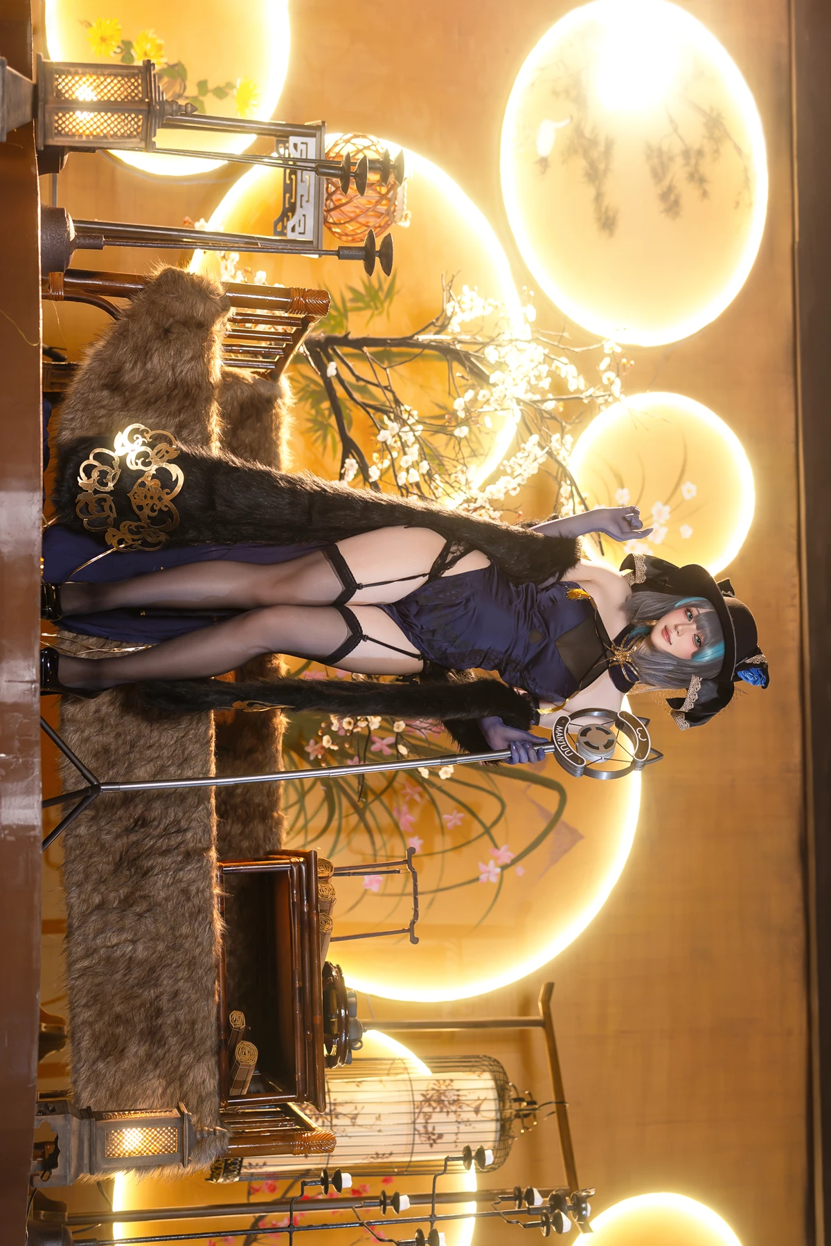 Cosplay 屿鱼 – 金装猫猫头
