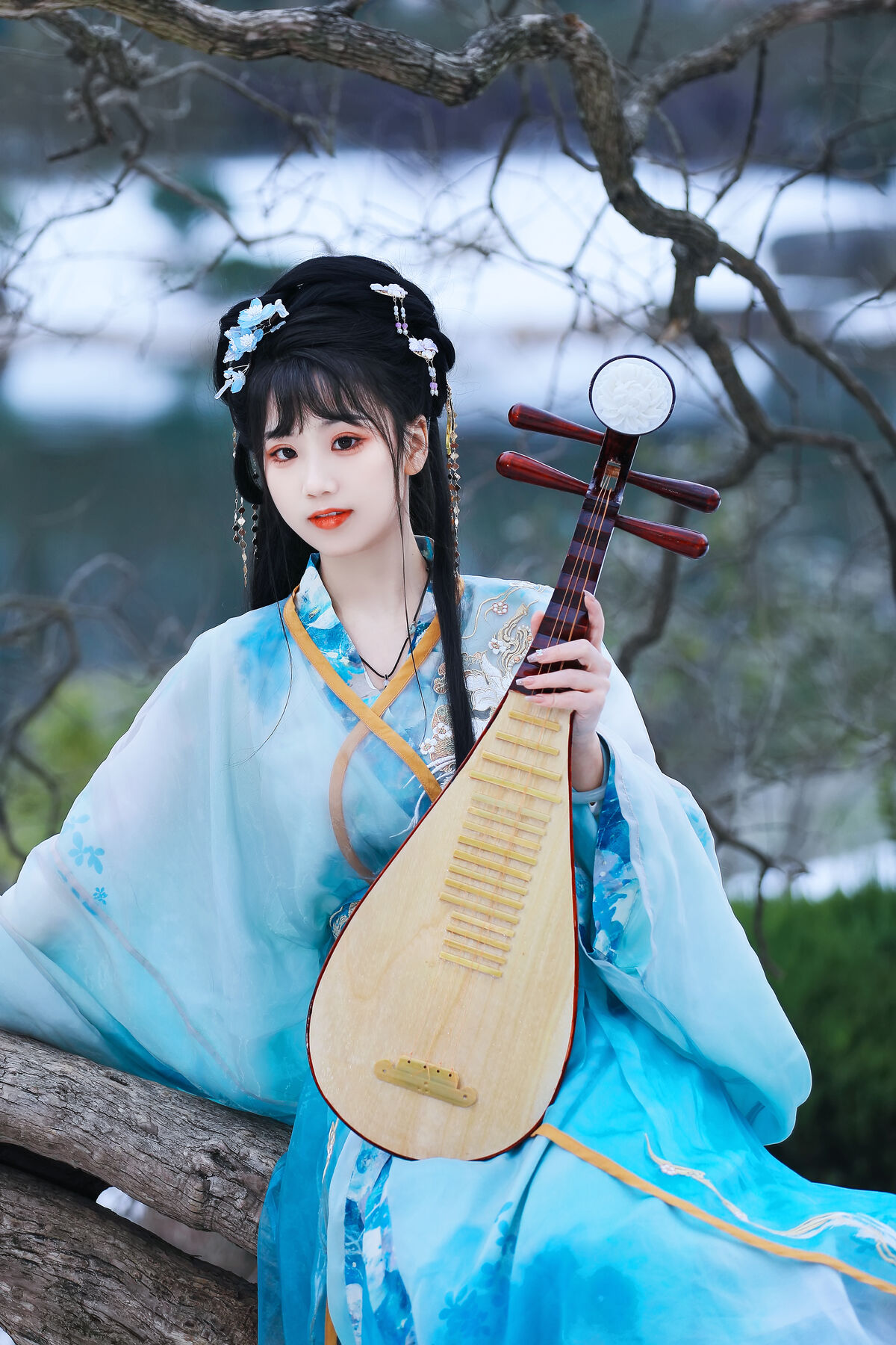 YiTuYu艺图语 Vol.8408 周周Ay (23P)