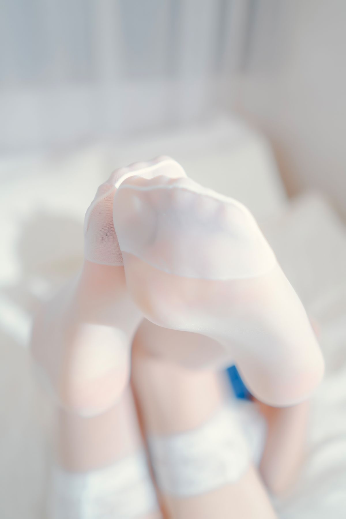 Coser@神楽坂真冬 – 白丝猫娘 (76P – 2V)