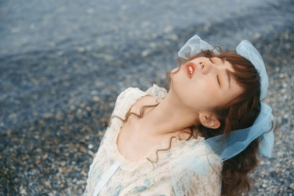 YiTuYu艺图语 Vol.8410 祝勺子 (24P)