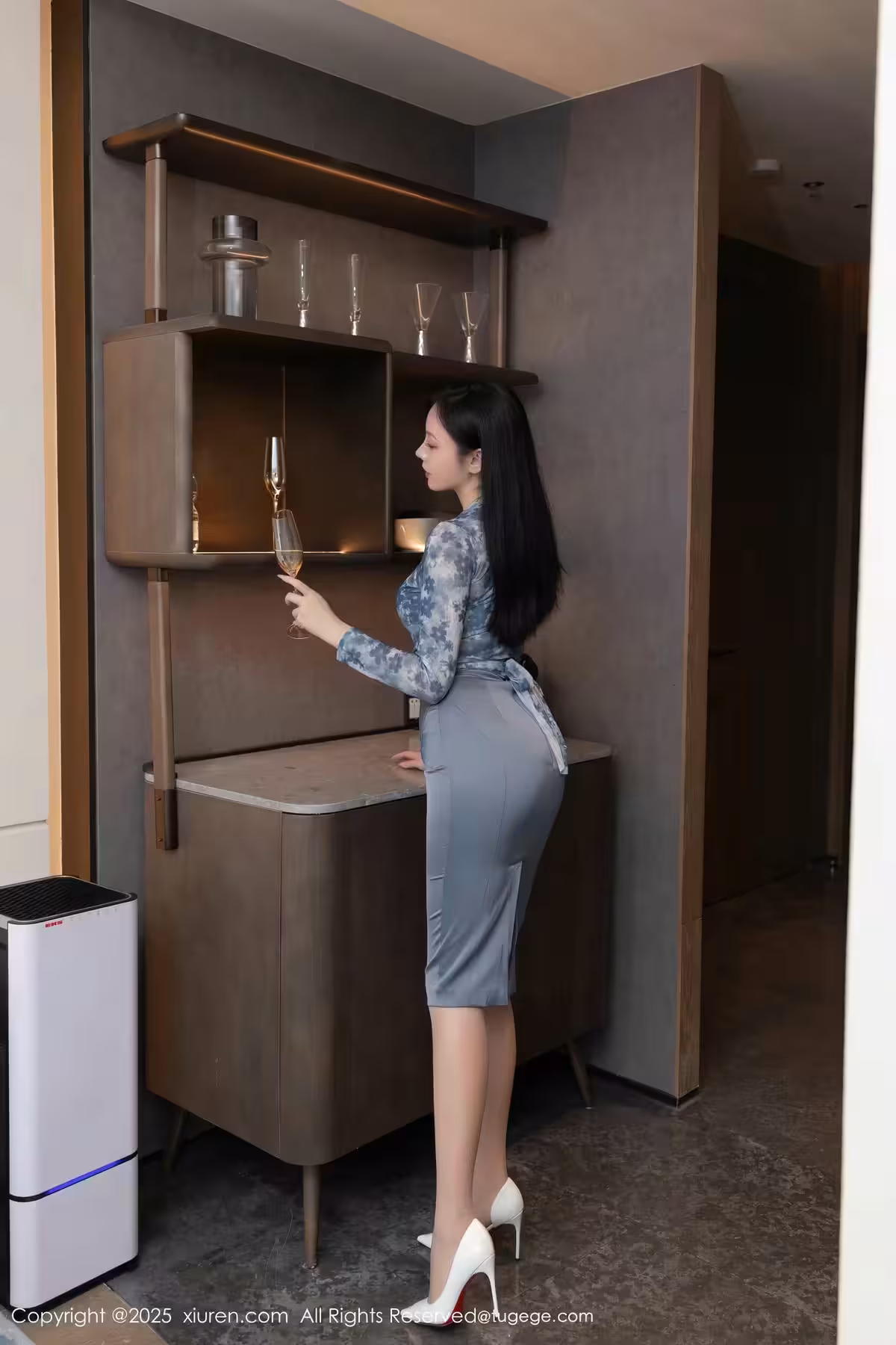 (XIUREN秀人網)2025.08.26 Vol.10693 安然anran 完整版無水印寫真(81P)