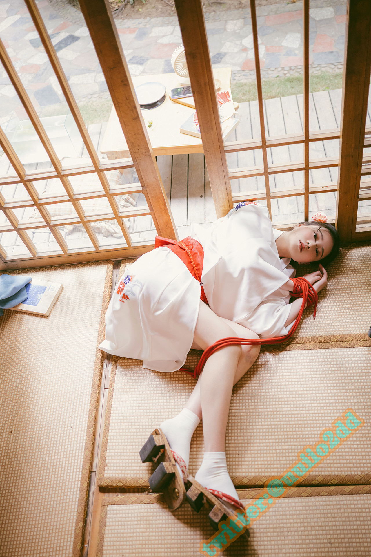 年年Nnian, 写真集 [A版]以爱之名