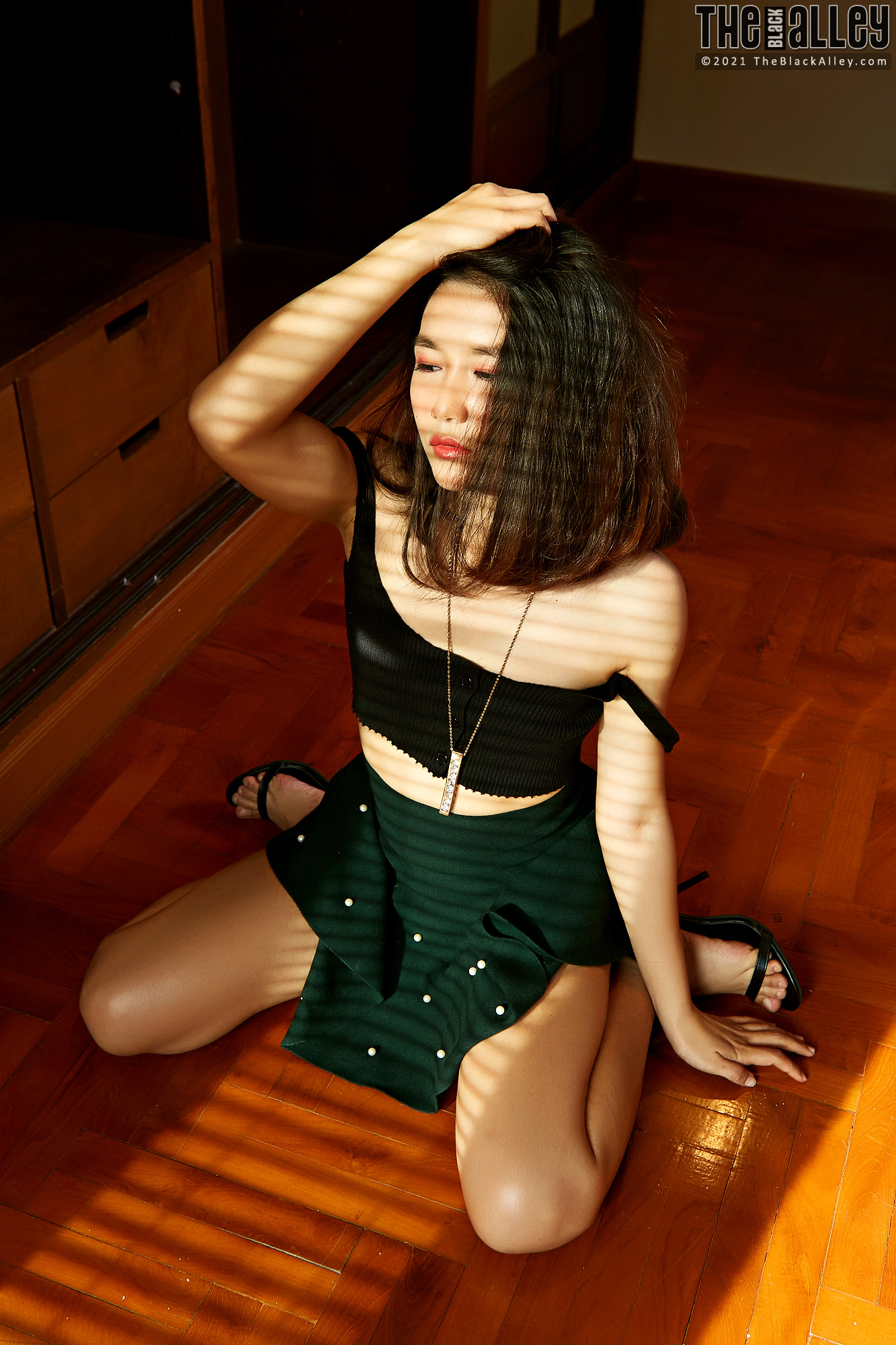 Chia Ling The Black Alley Photobook Set.41(100P)