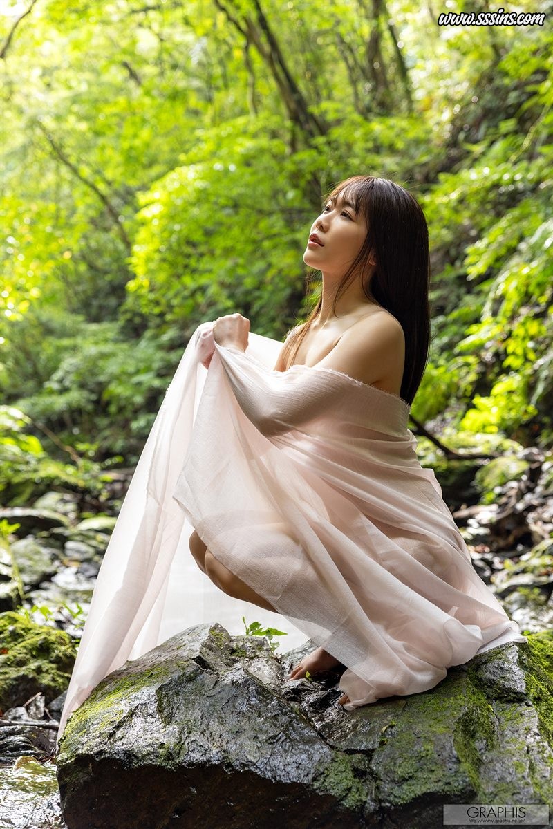 [Unknown KR][Graphis Gals] NO.572 Aoi Ichino 一乃あおい Sparkle! [161P + 4V／8.54GB]