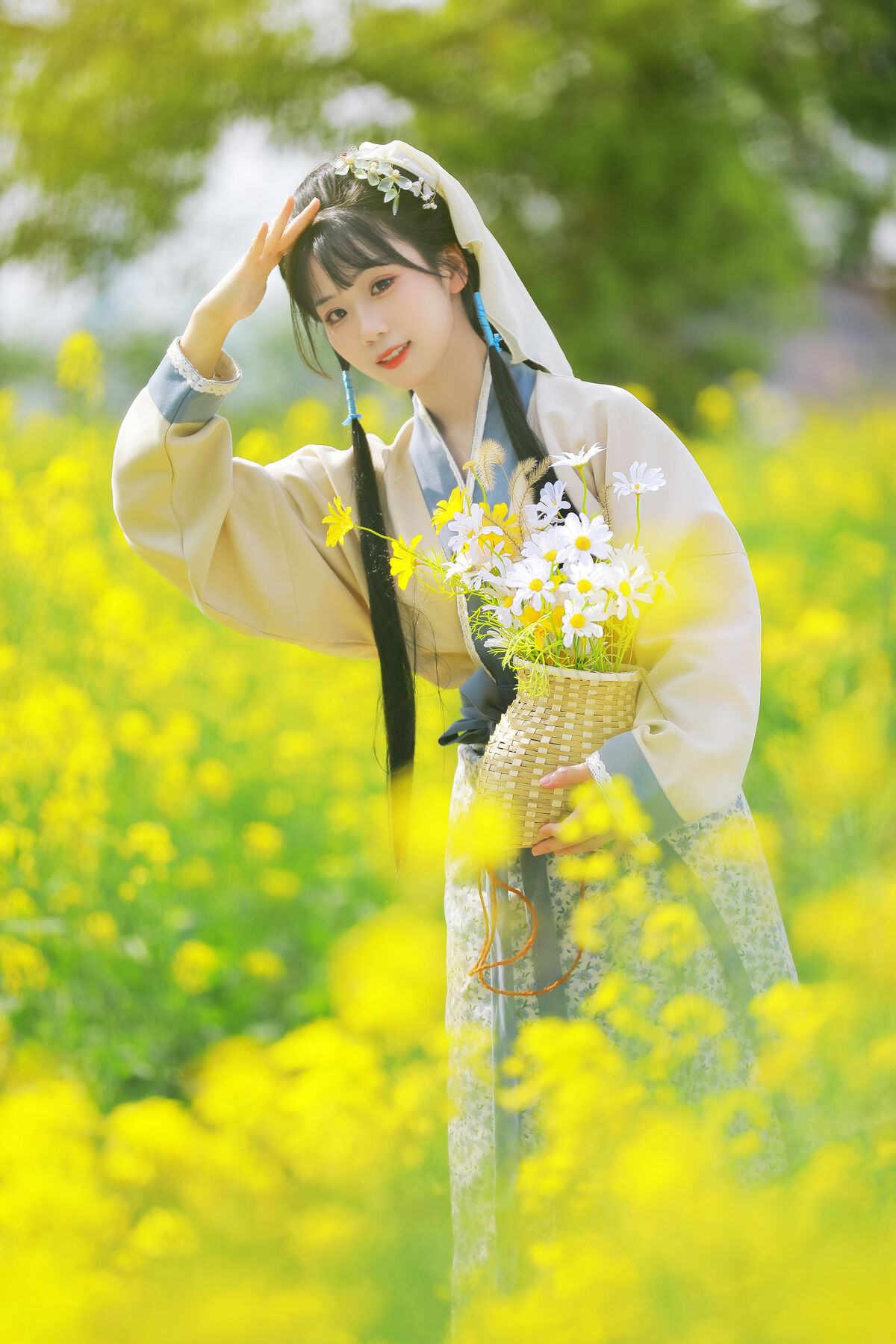 YiTuYu艺图语 Vol.8416 周周Ay (26P)