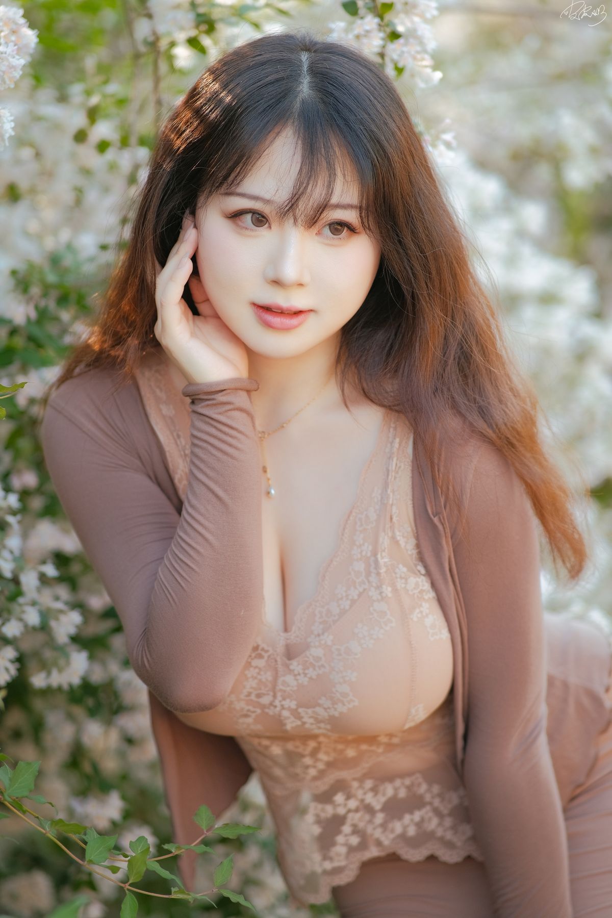 Coser@皮皮奶可可爱了啦 – 猥实人妻 (55P)