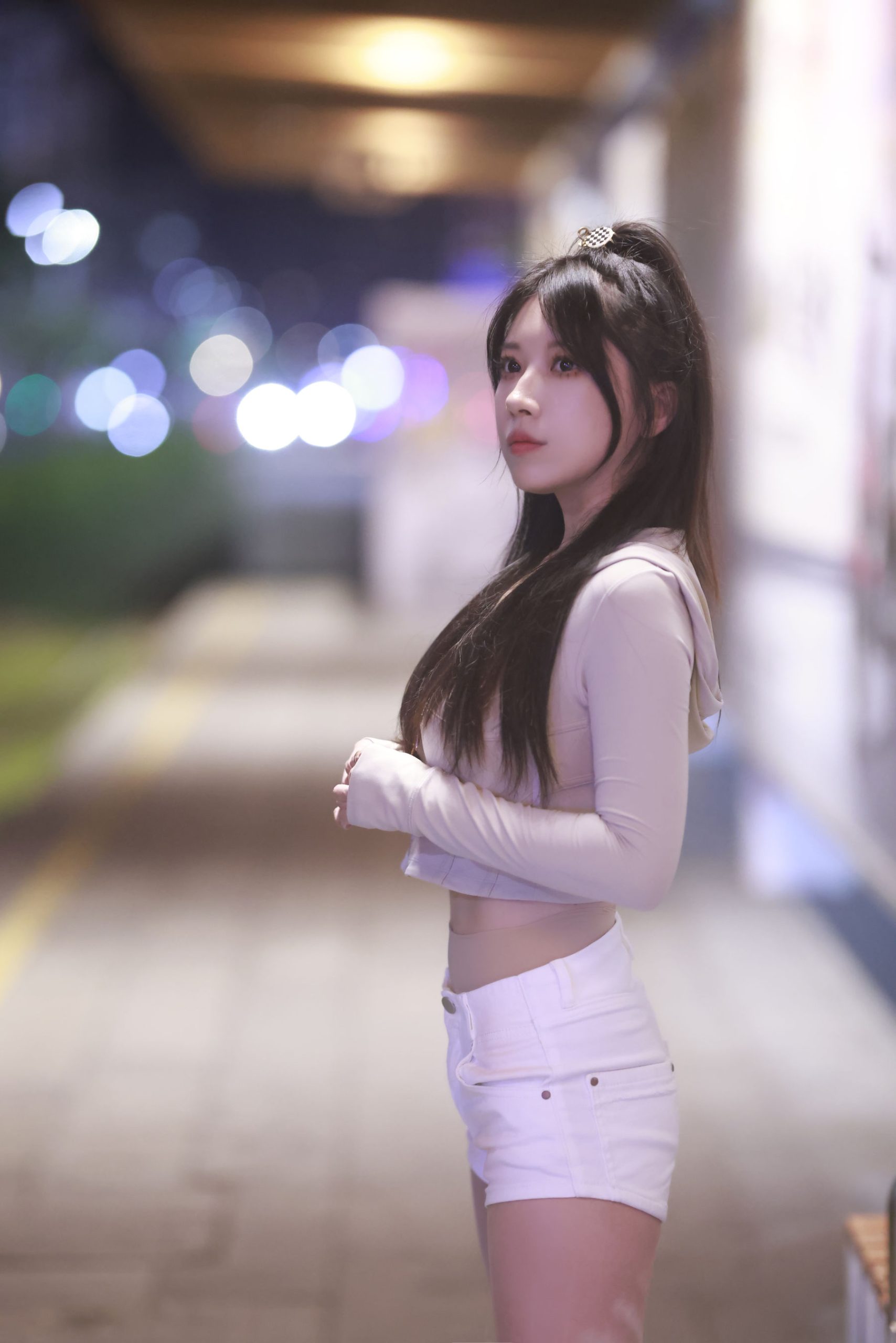 斗鱼主播小女巫露娜 - 芳踪