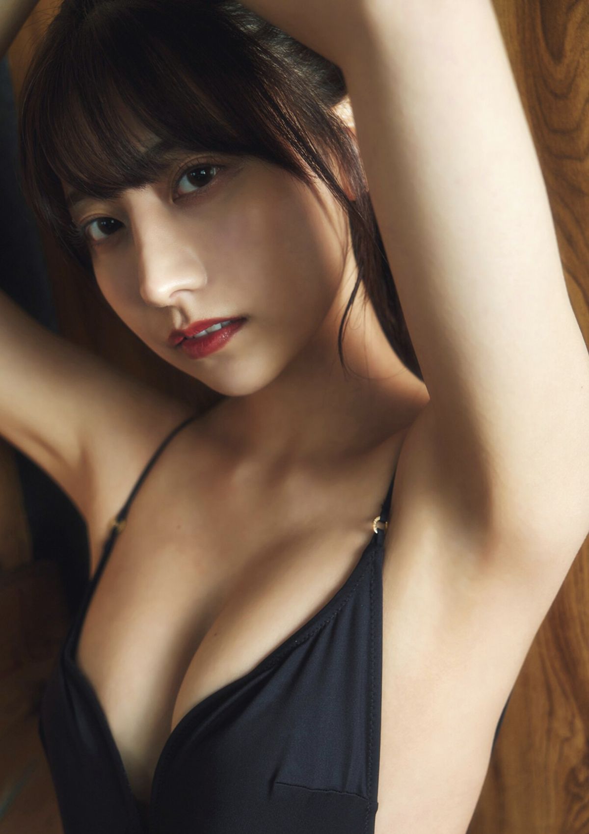 JP Yuka Suzuki 鈴木優香 – どうする (50P)