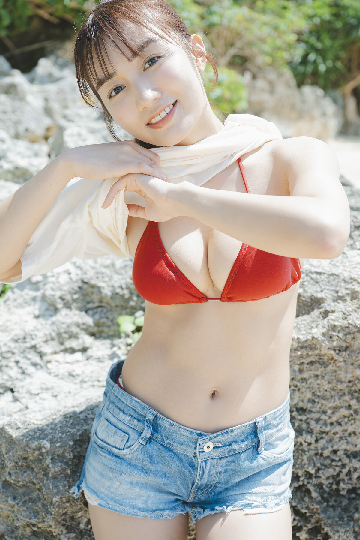 Kuroki Hikari 黒木ひかり, 漫画アクションデジタル写真集 「たまには海辺で」 Set.01