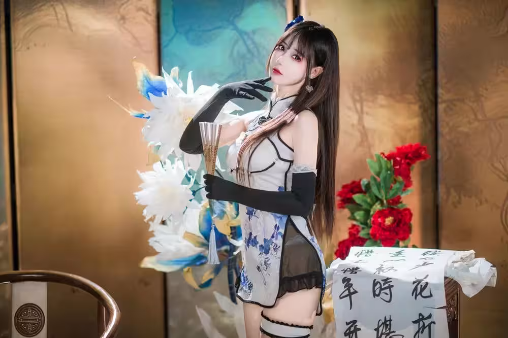 羽生三未 – 豔娘幻夢譚 瓶兒 青花瓷旗袍