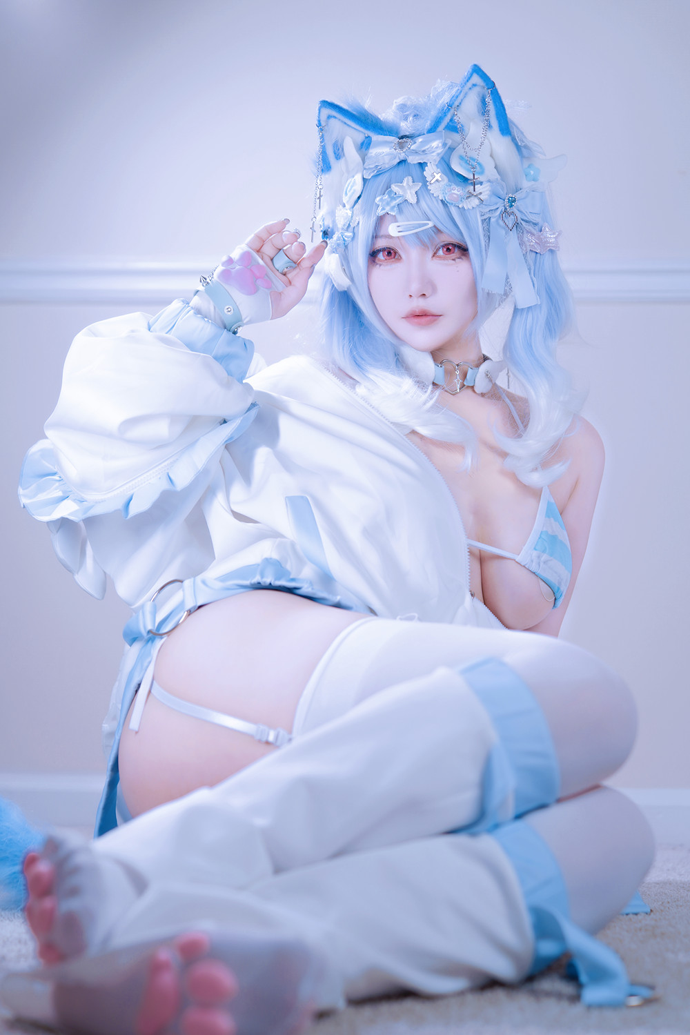 Cosplay 狐洛洛子 – 水色猫猫头