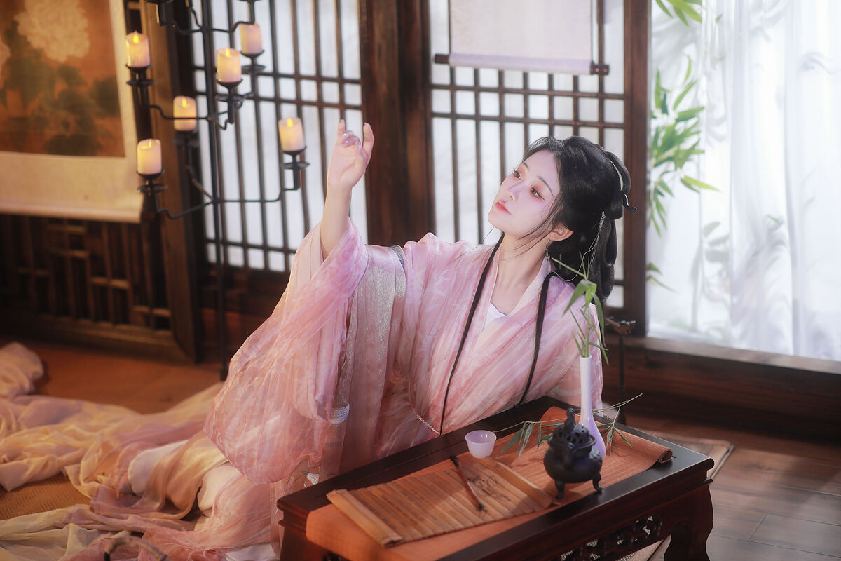 YiTuYu艺图语 Vol.8415 Jennie (30P)