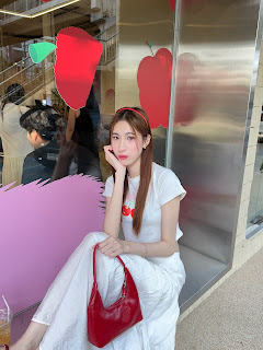 SiS Magazine P2