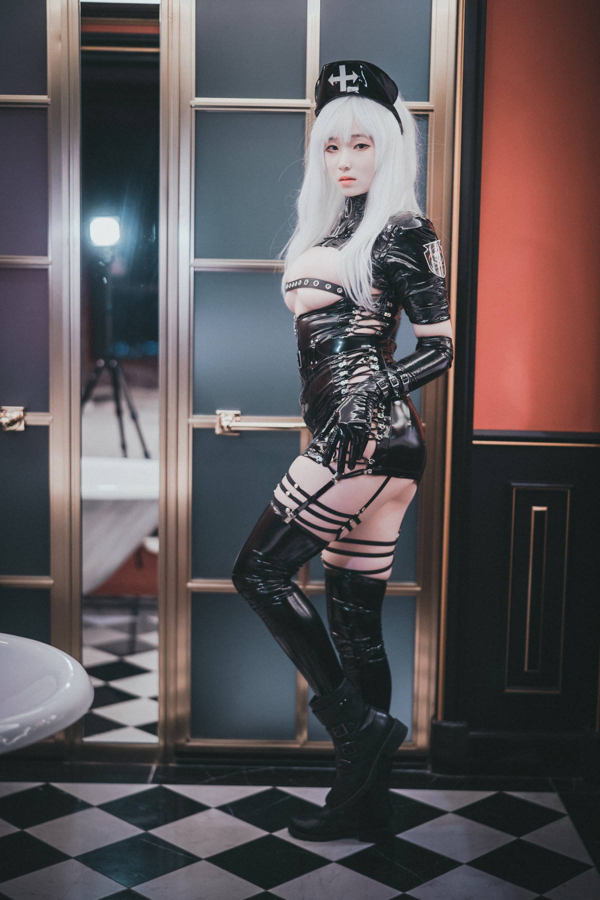 Bambi 밤비, DJAWA ‘Poisonous Nurse’ Set.01(39P)