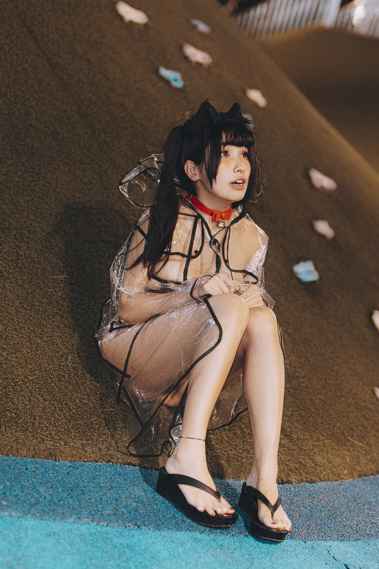 慕慕Momo, ヌード写真集 溜雨衣貓貓 Rainy Day