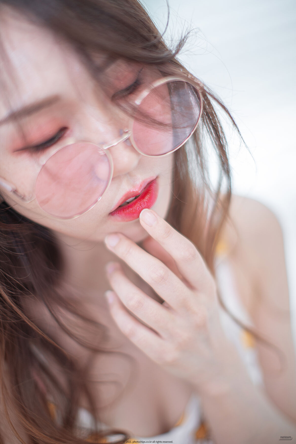 Photochips Vol.45 No.11 Usagi 우사기 – White Panty