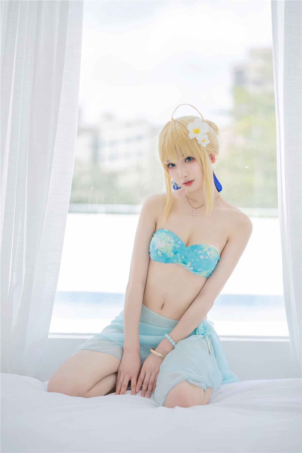 Cosplay 封疆疆v 阿尔托莉雅·潘德拉贡 泳装(40P)