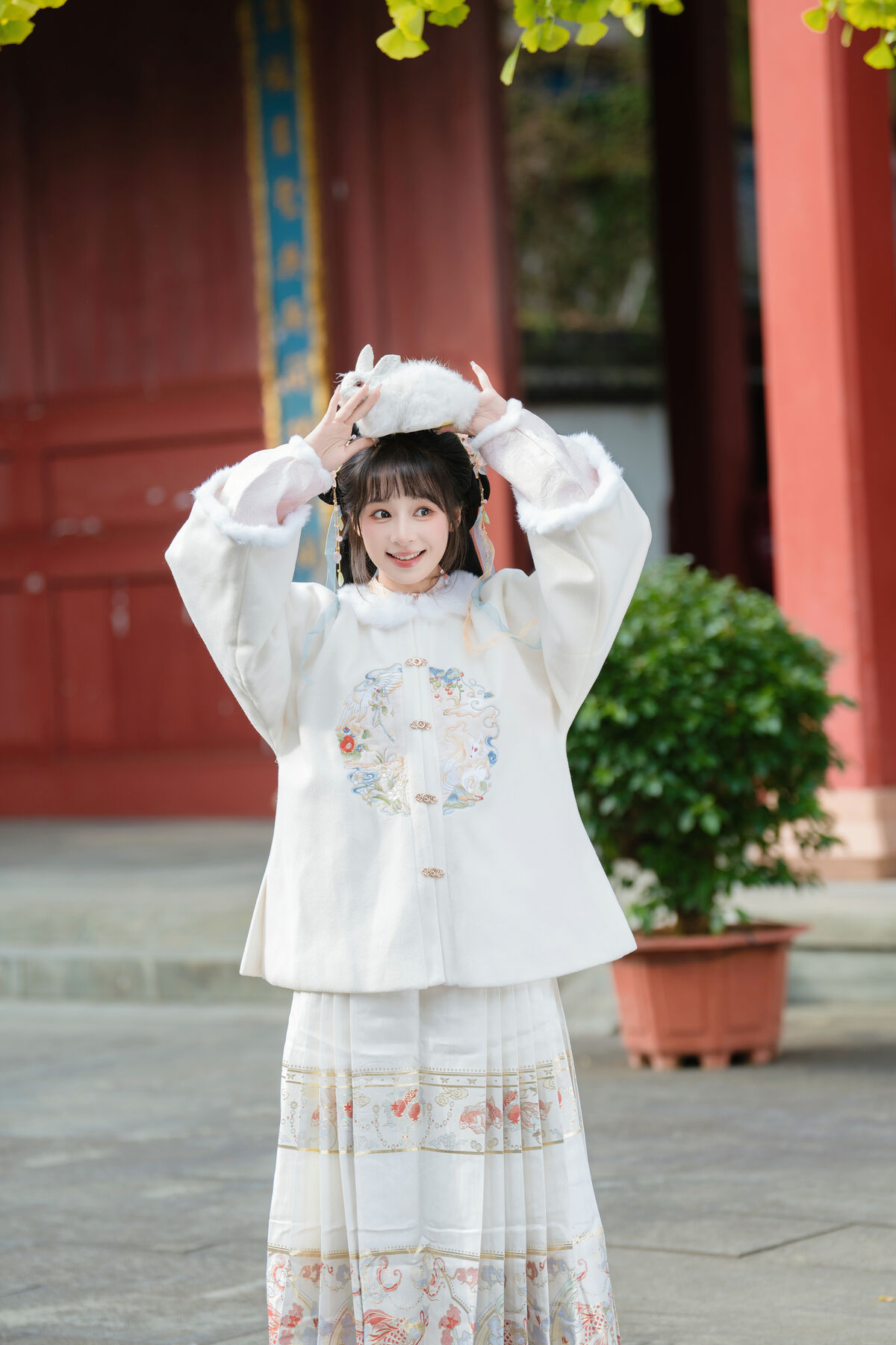 YiTuYu艺图语 Vol.8447 夏芋小年 (24P)