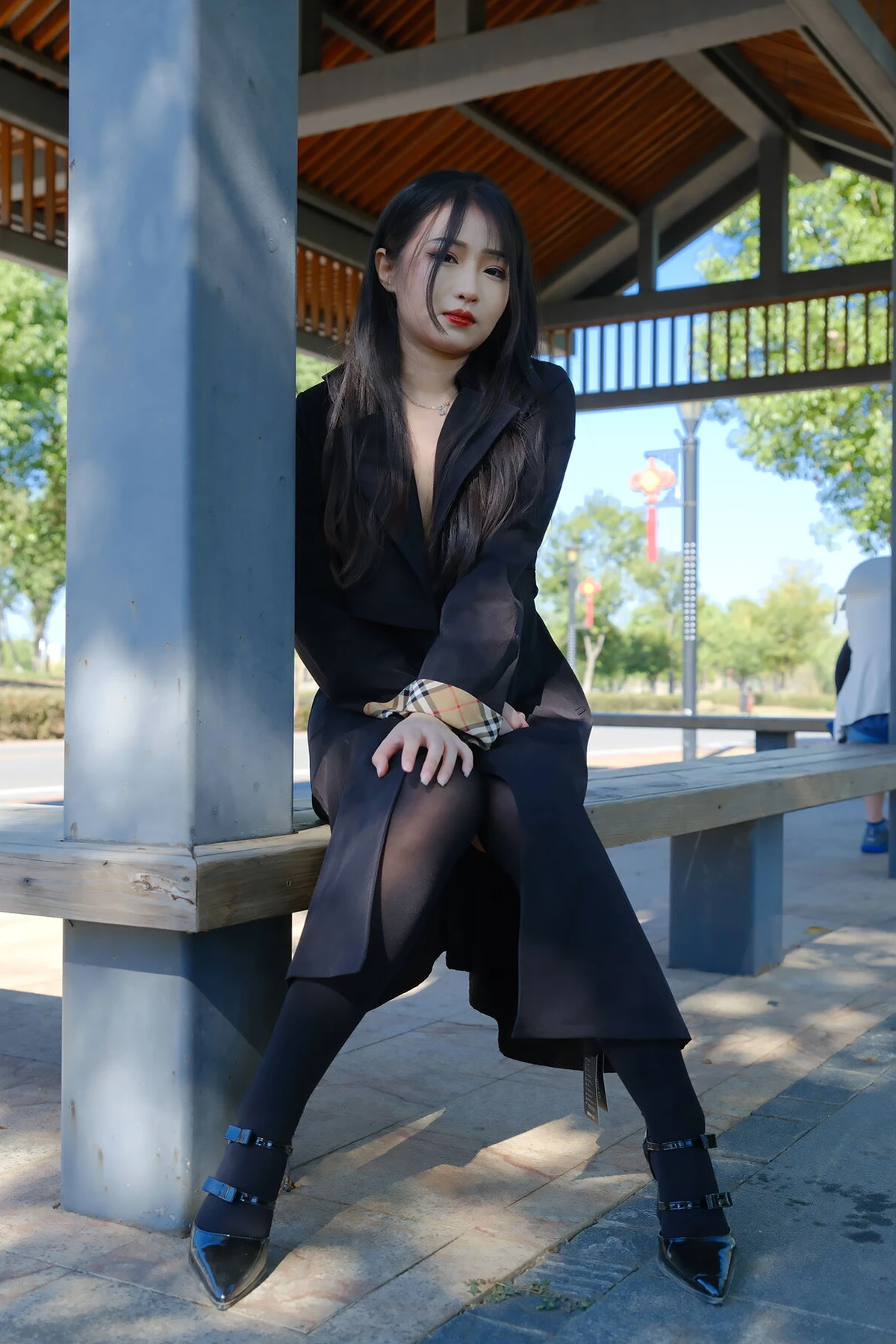 小泽 – 黑丝御姐 户外露出 Set.02