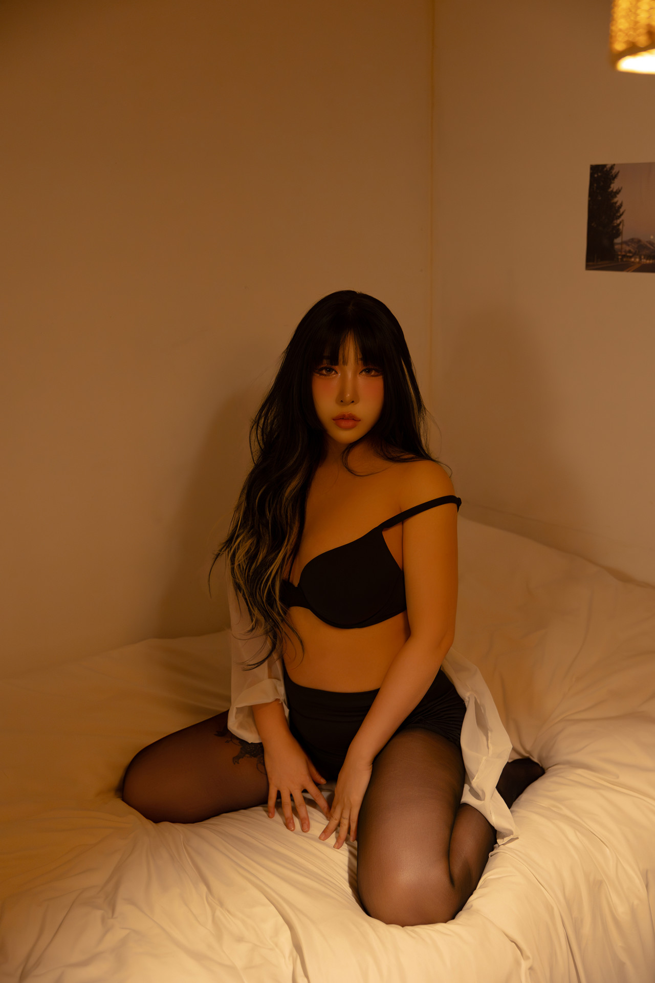 Lee Yuin 유인, Photobook ‘Girl Next Door’ Set.01