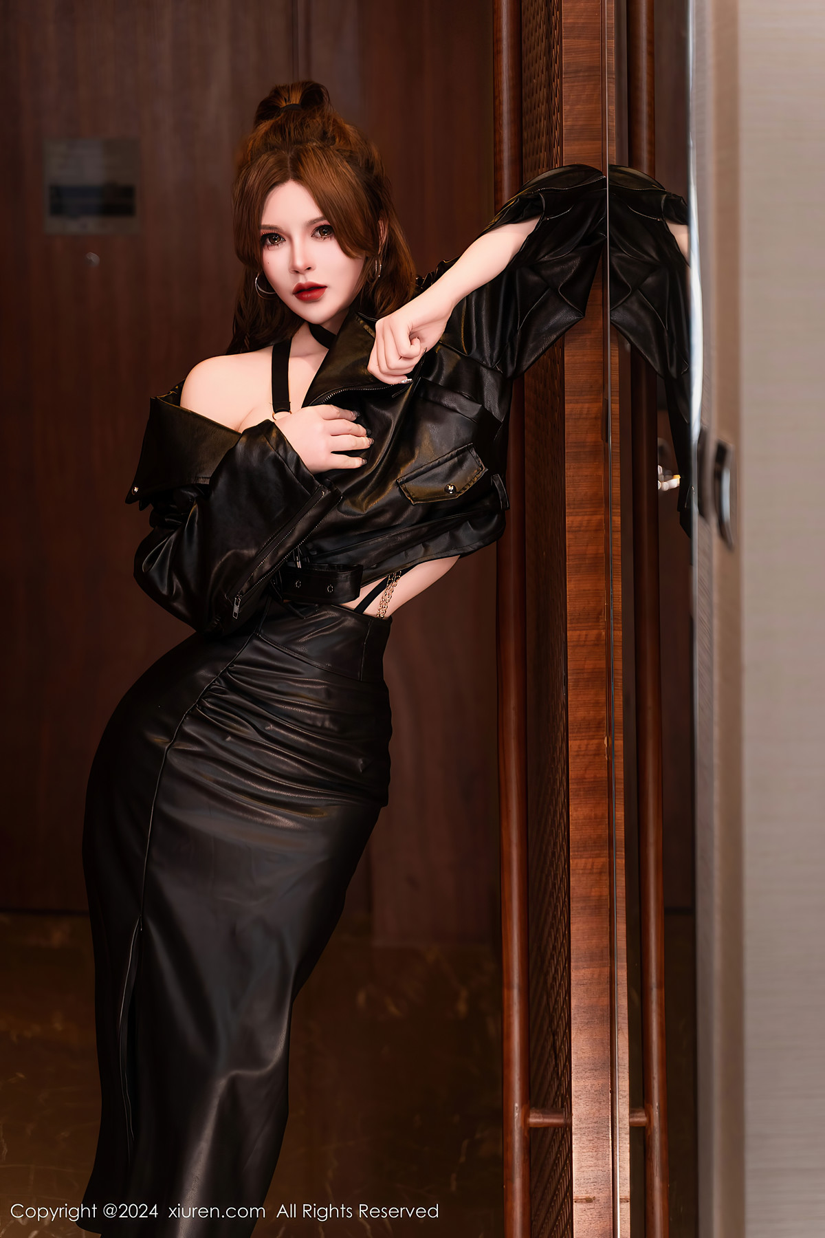XiuRen秀人网 No.8305 伊丽莎有点白(65P)