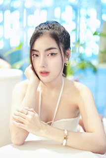 SiS Magazine P2