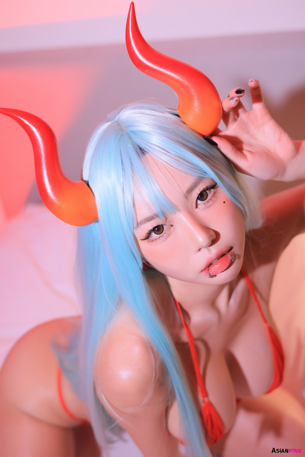 Dongeuran (동그란) – Red Succubus