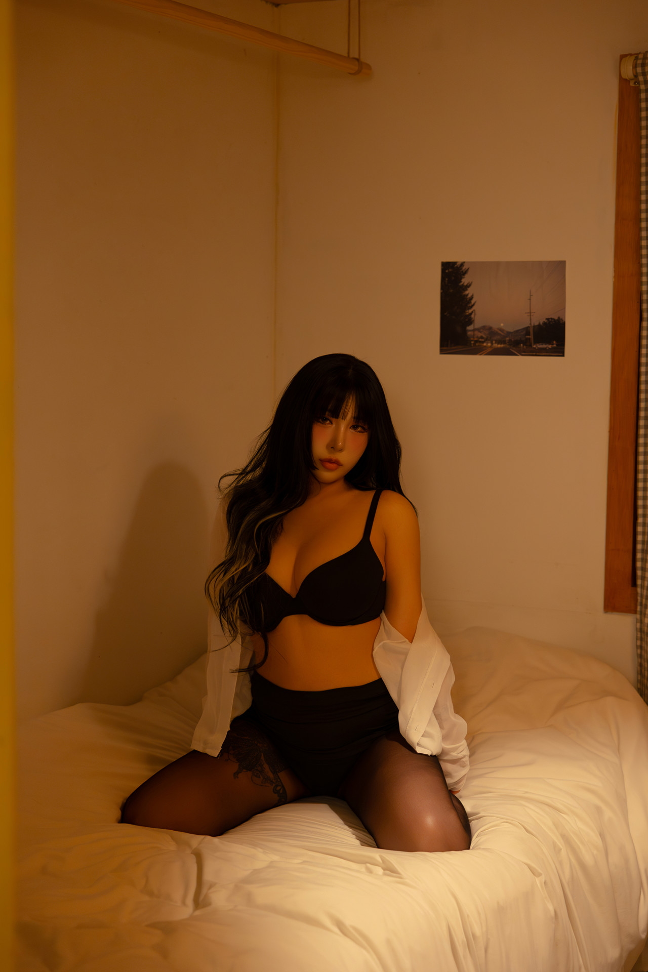 Lee Yuin 유인, Photobook ‘Girl Next Door’ Set.01