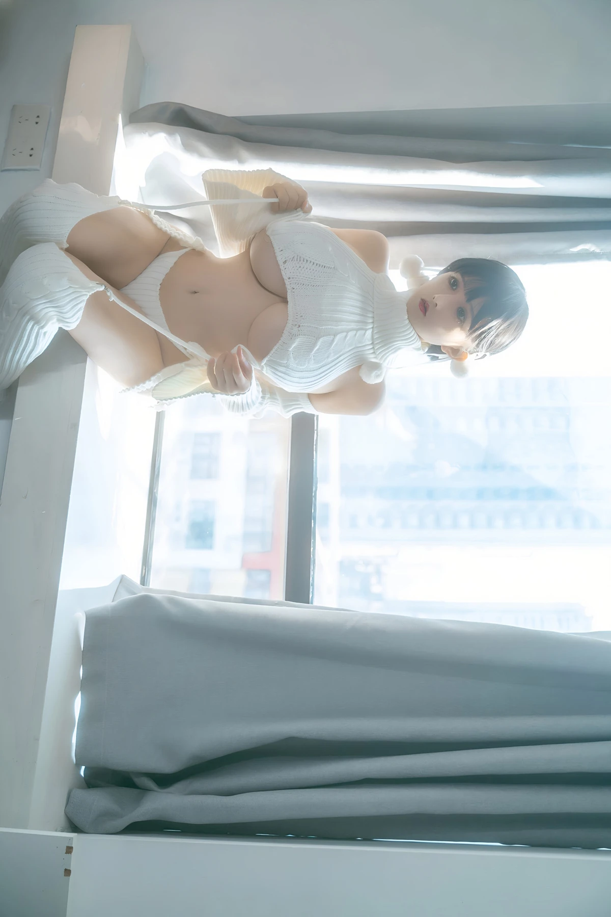Cosplay 虎牙古阿扎 – 姐姐的小毛衣