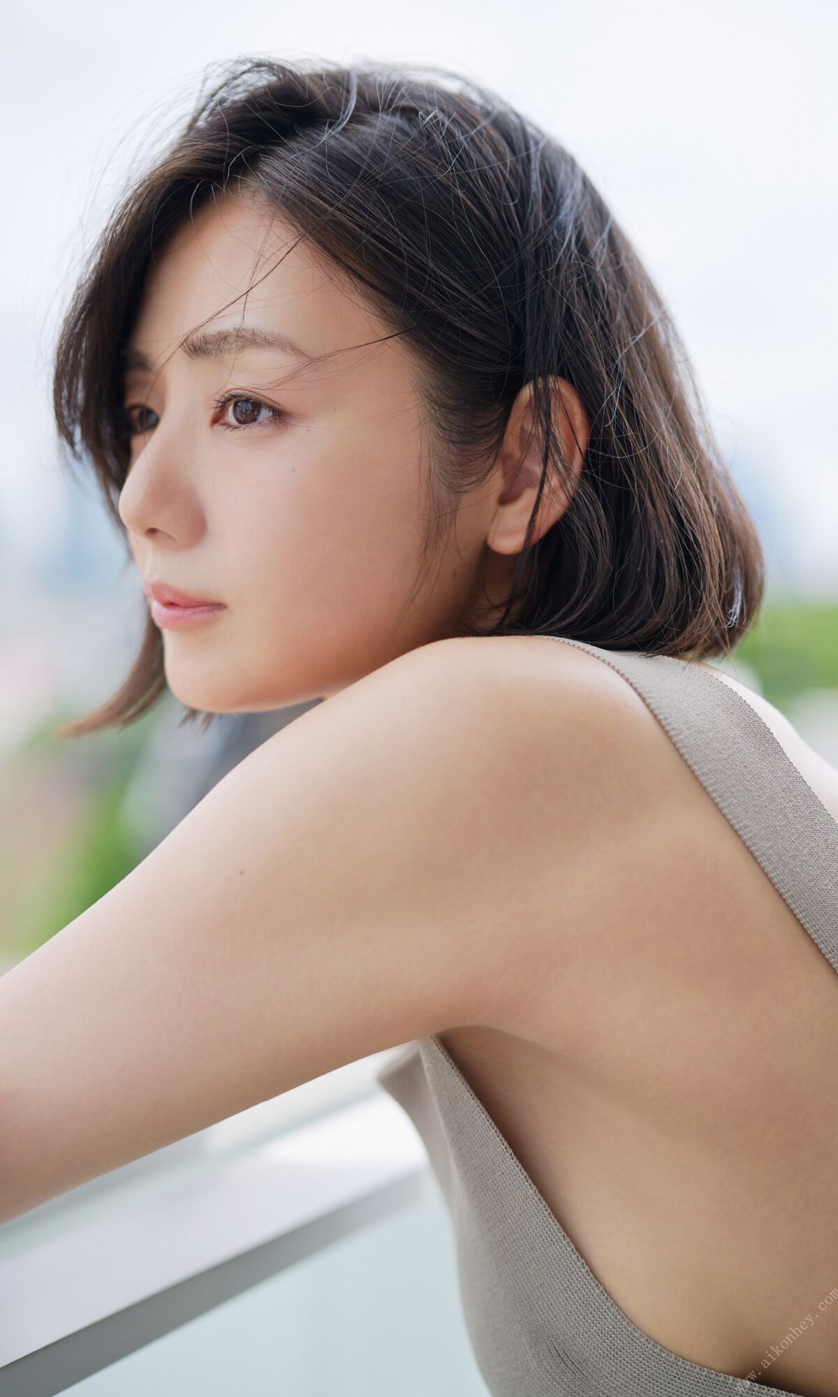 JP Moemi Katayama 片山萌美 – 街に生きる 週プレ PHOTO BOOK (65P)