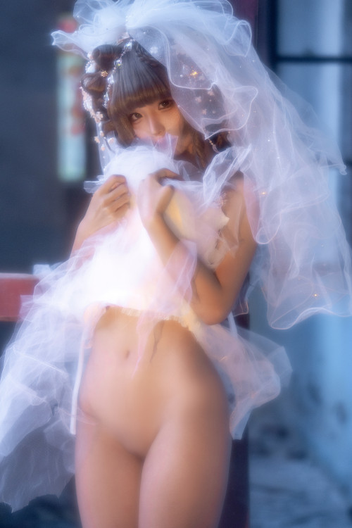 Cosplay 虎牙古阿扎 – 交错战线 布尔特根