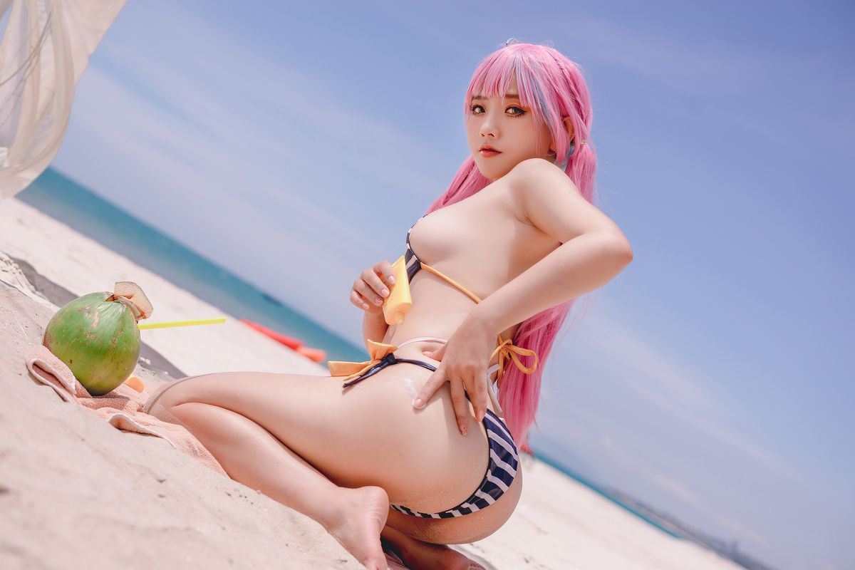 Coser@Messie Huang – Aqua Bikini (35P)
