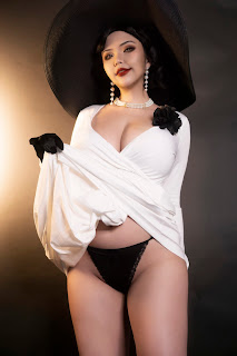 Coser@Hana Bunny – Lady Dimitrescu (Resident Evil)