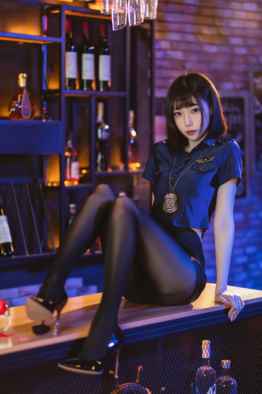Cosplay 许岚LAN – 黑色丝袜女警