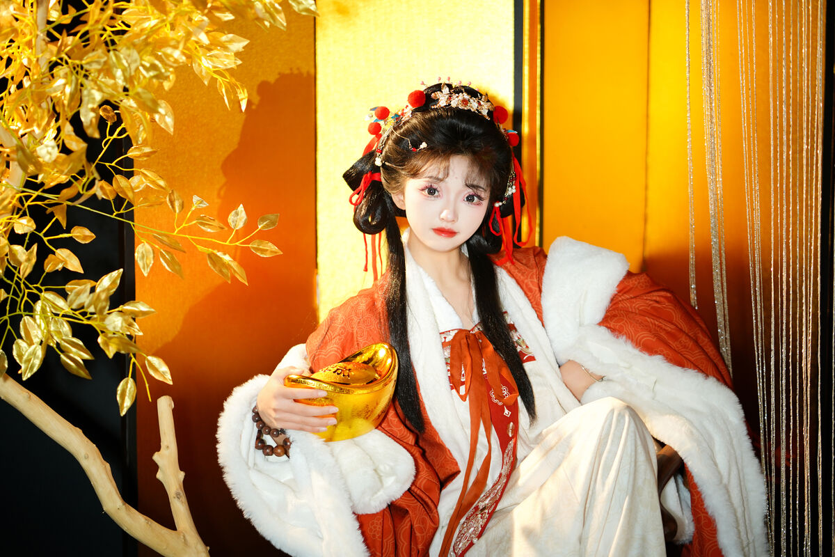 YiTuYu艺图语 Vol.8377 艾蜜莉 (22P)