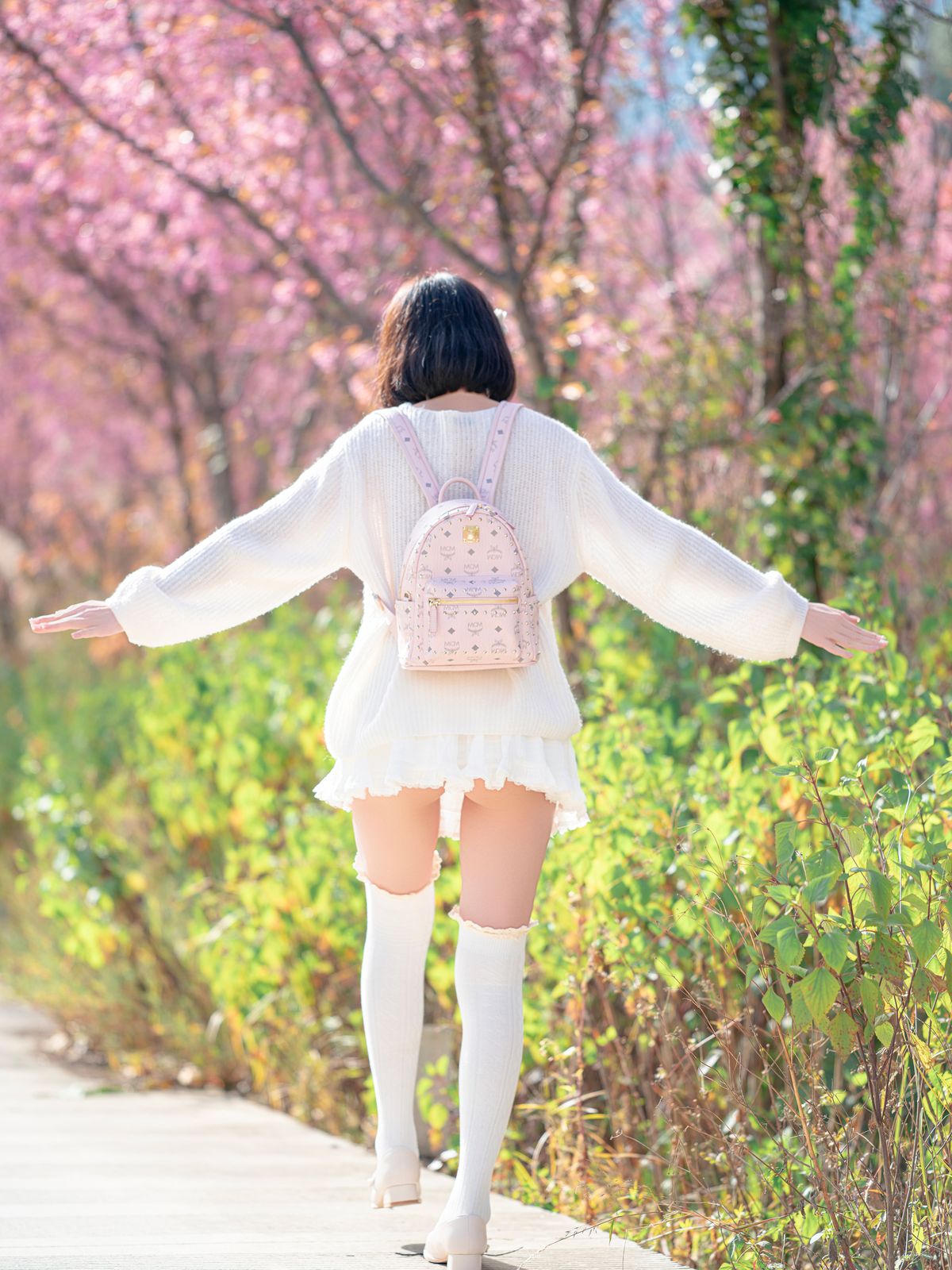 Coser@NAGISA魔物喵 – 2025年02月打包合集 Part6 (45P)