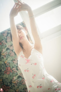 [PINK] U.Hwa (은유화) – Floral