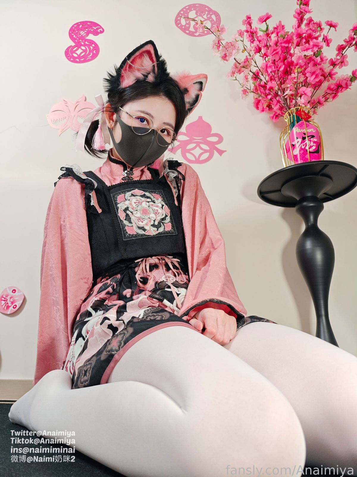 Coser@Anaimiya奶咪 – OnlyFan 2025年2月新作 春在枝头桃花已盛 (24P – 1V)