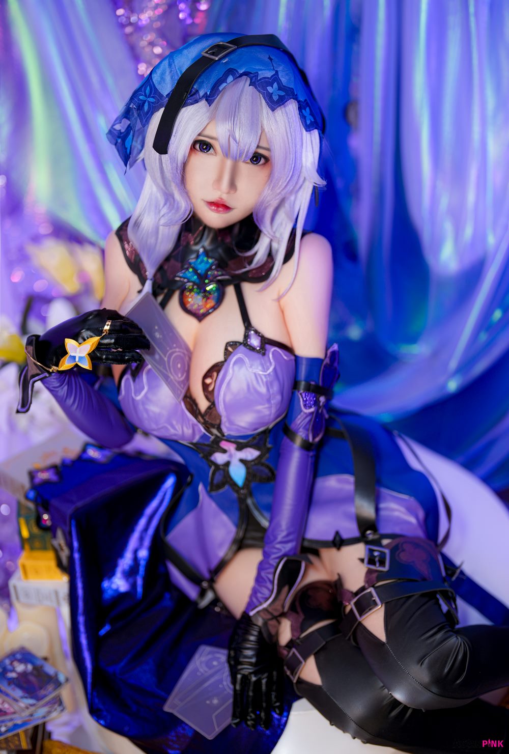 Coser @Potato Godzilla – Black Swan Cosplay (Honkai Star Rail)