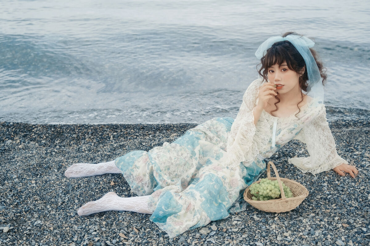 YiTuYu艺图语 Vol.8410 祝勺子 (24P)