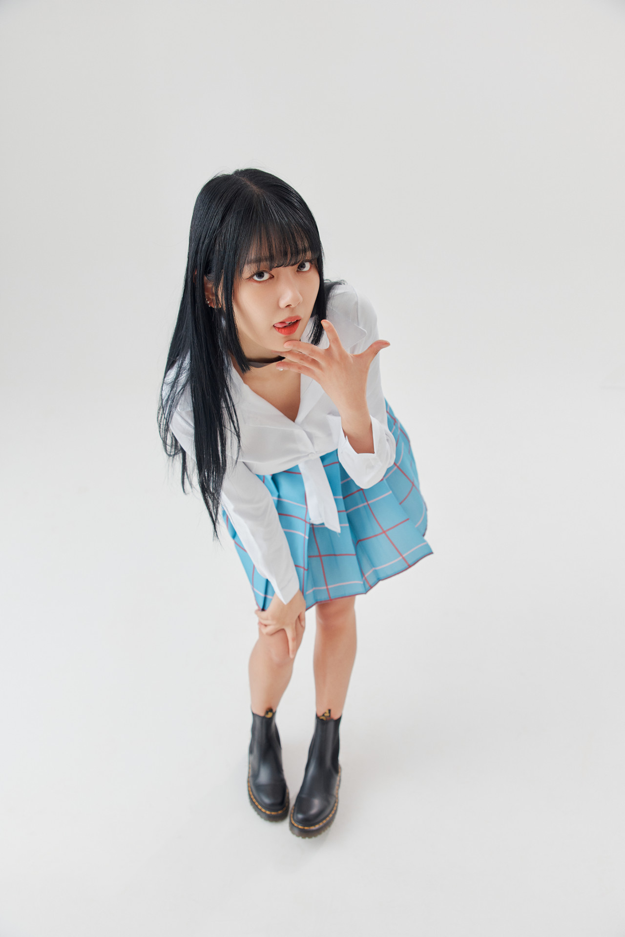 Kiki 키키, PhotoBook ‘Black Hair Marin ♥흑발 마린 키키♥’ Set.01(58P)