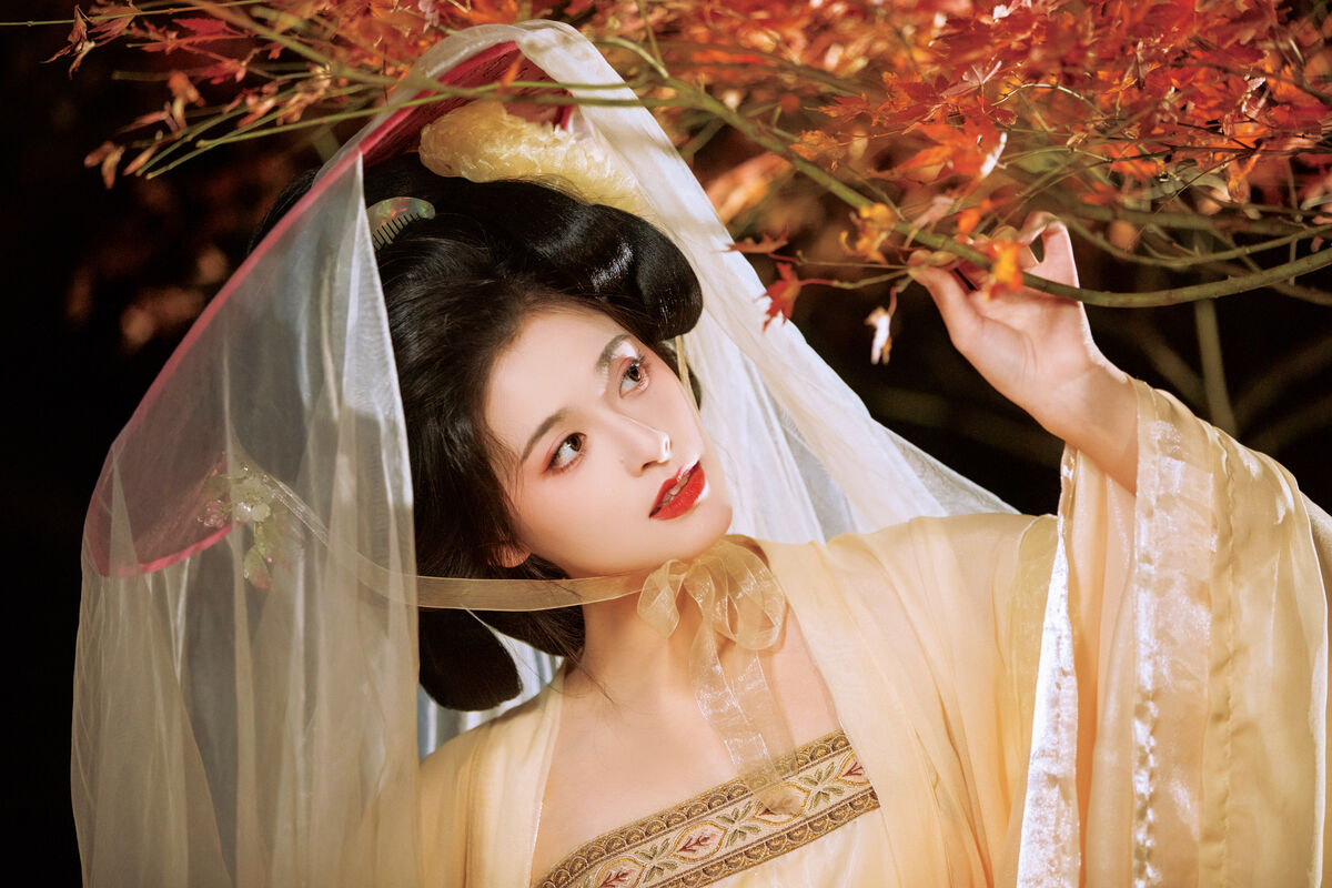 YiTuYu艺图语 Vol.8418 恬恬圈圈 (26P)