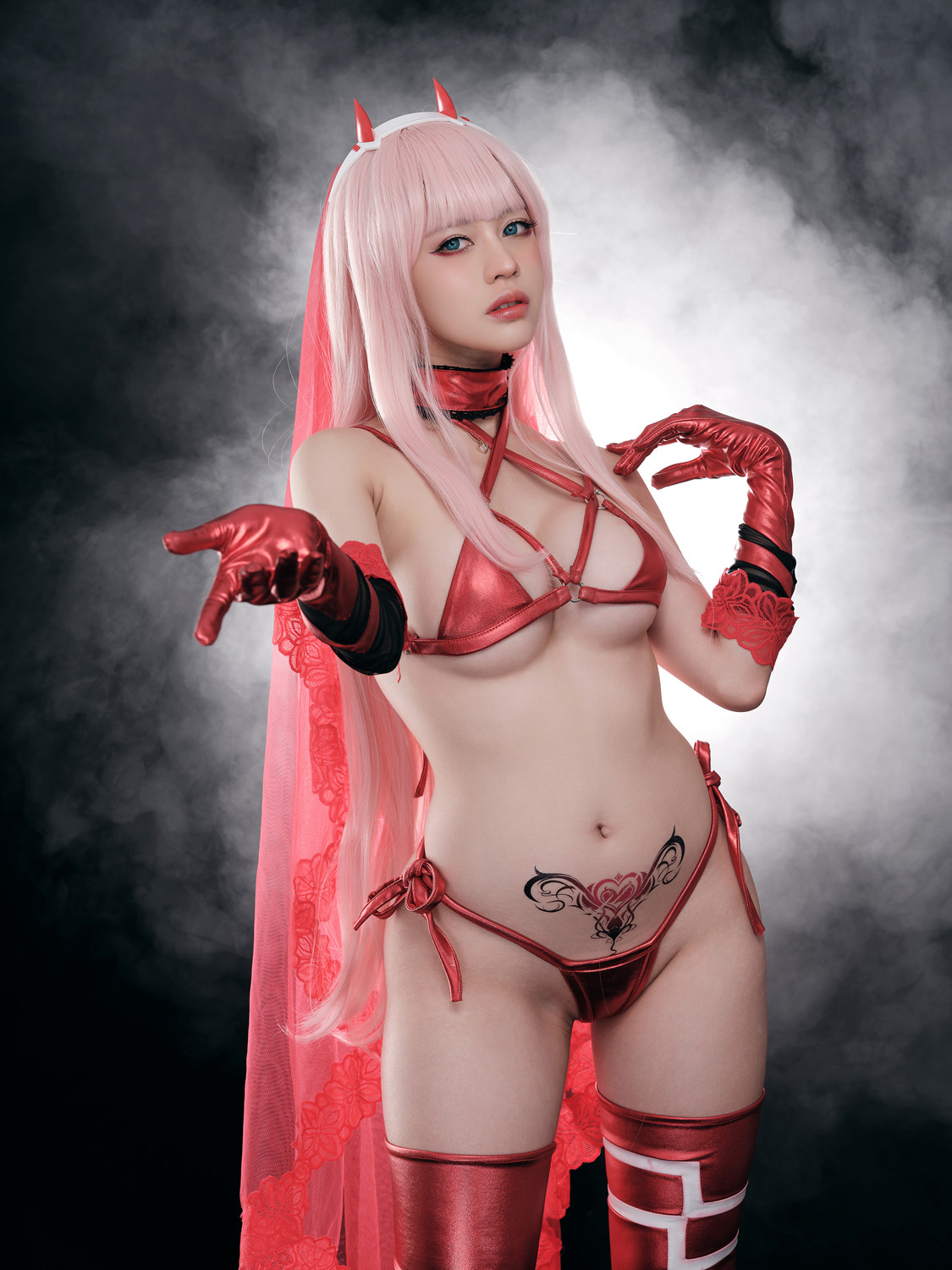 Cosplay PingPing平平 – Zero Two(30P)