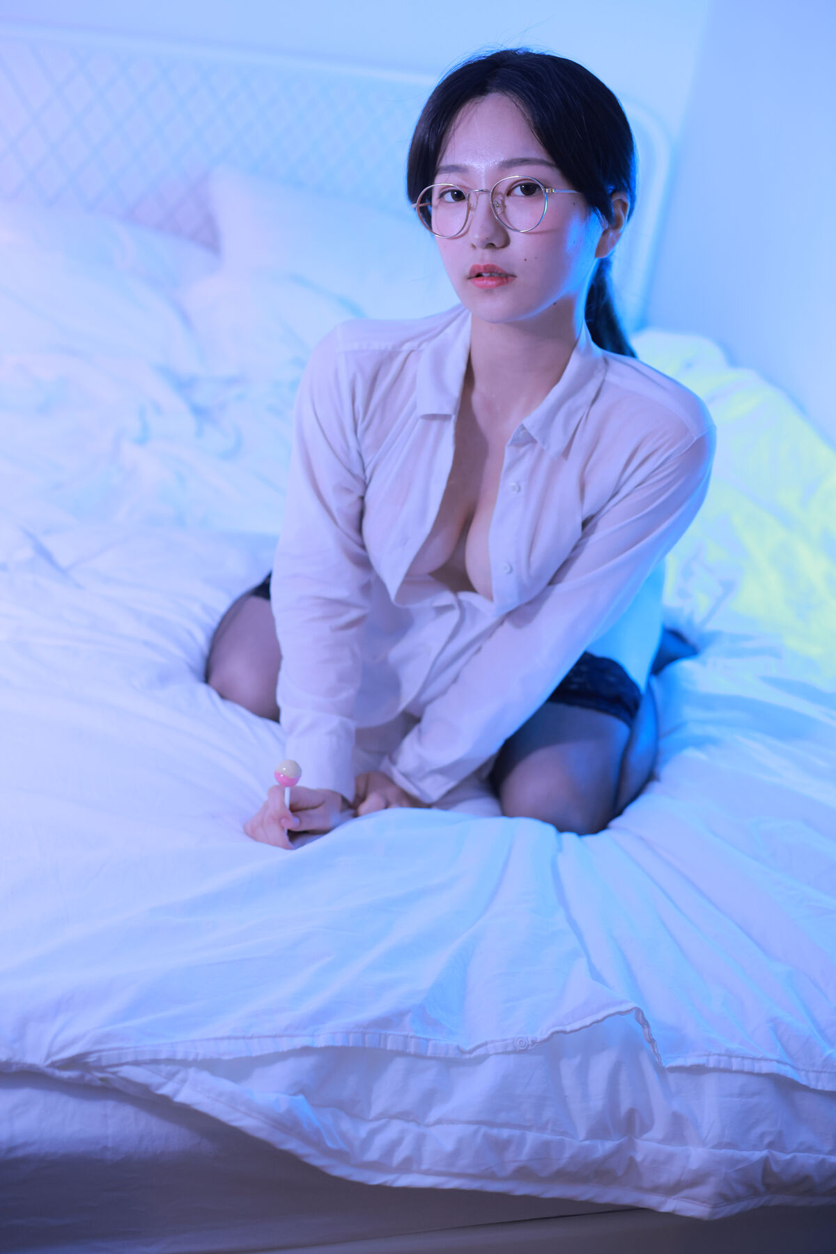 Sehee 세희 – Glasses Shirt Part1