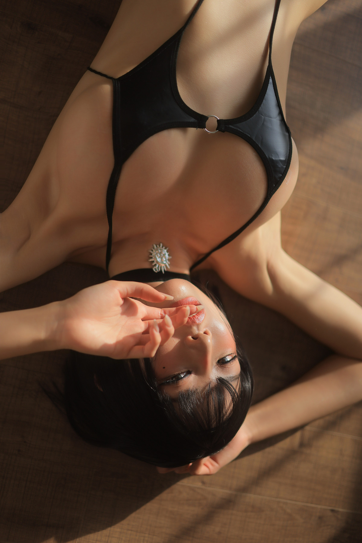 Dongeuran 동그란, PhotoBook 「Matilda」 Set.04