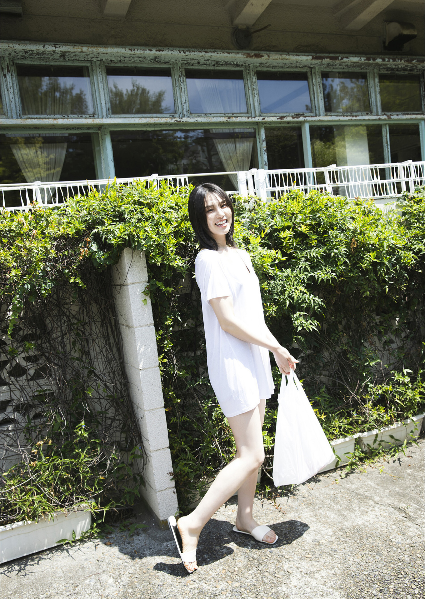 Iori Sagara 相楽伊織, デジタル限定 GJ Photobook 「言葉よりも。」 Set.02