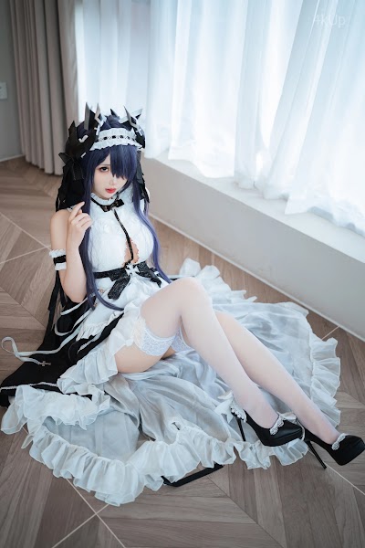 Coser@面饼仙儿 碧蓝航线 奥古斯特 女仆
