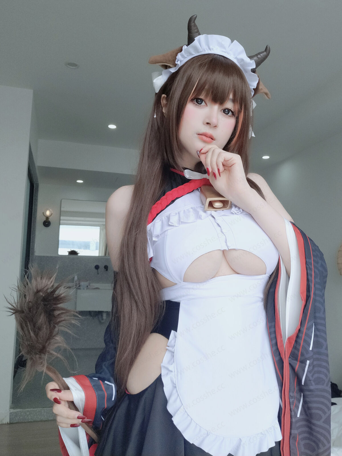 Coser@白银81 – 碧蓝航线 樫野 Part01 (47P – 3V)